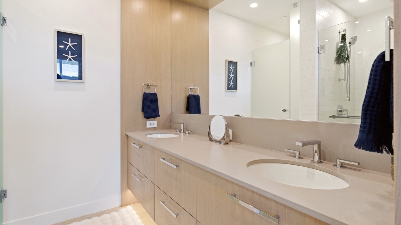 Photo of Bathroom in South Pandosy