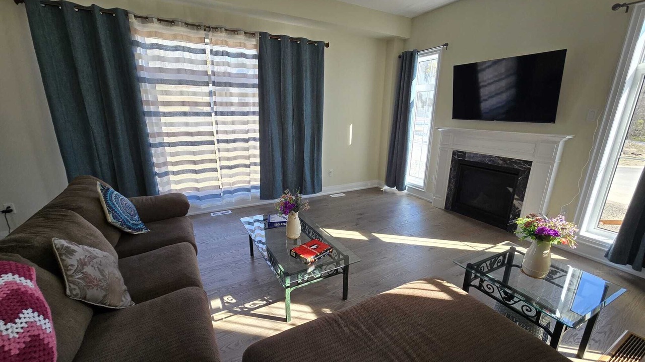 Photo of Livingroom in Oro-Medonte