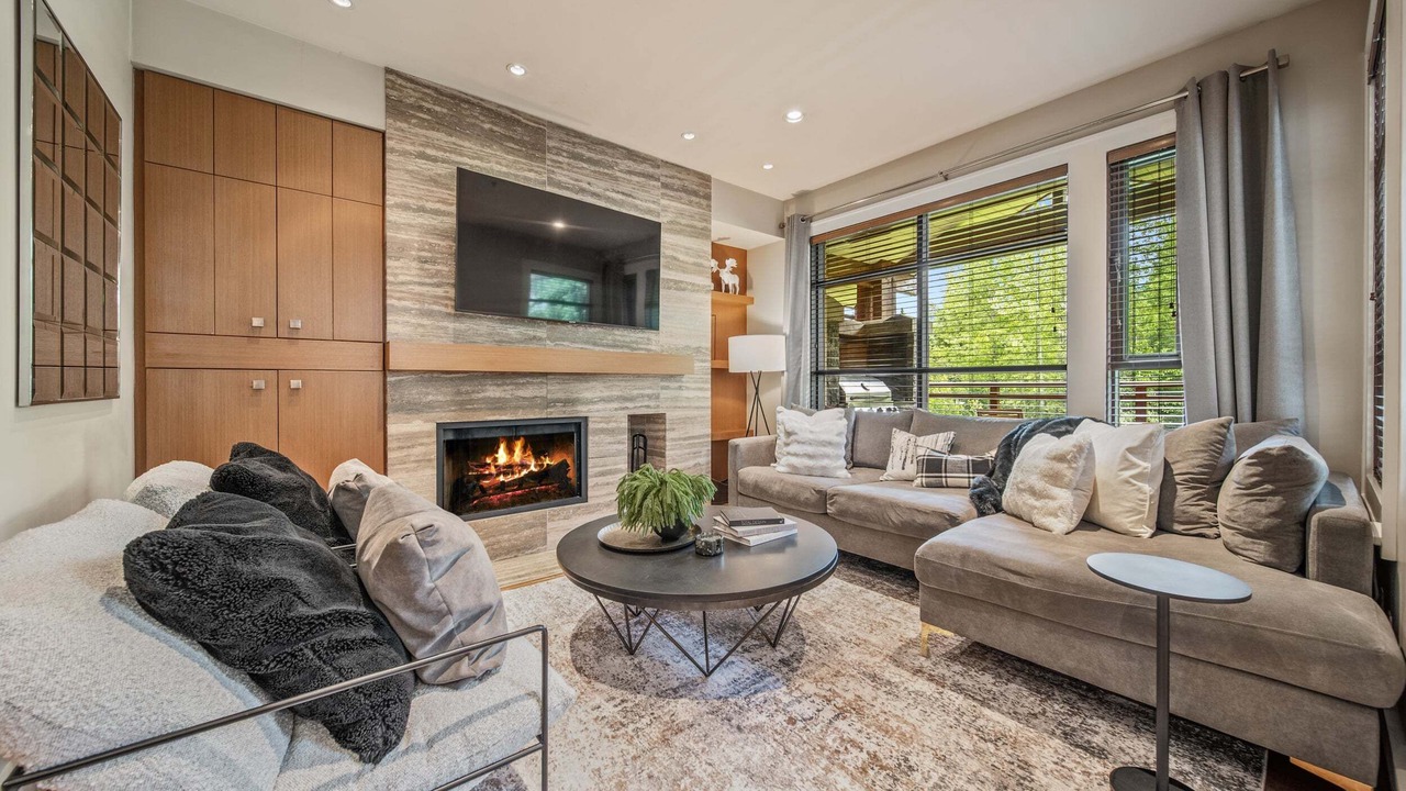 Photo of Livingroom in Whistler