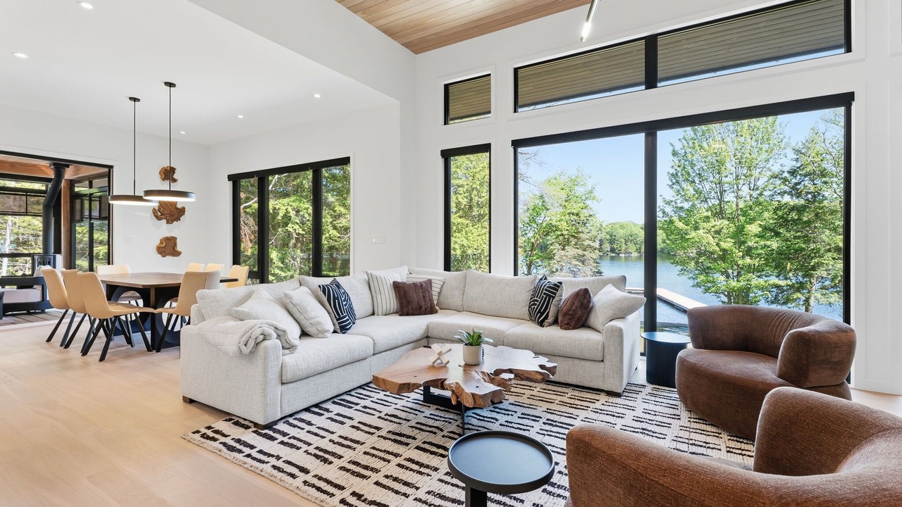 Photo of Livingroom in Huntsville