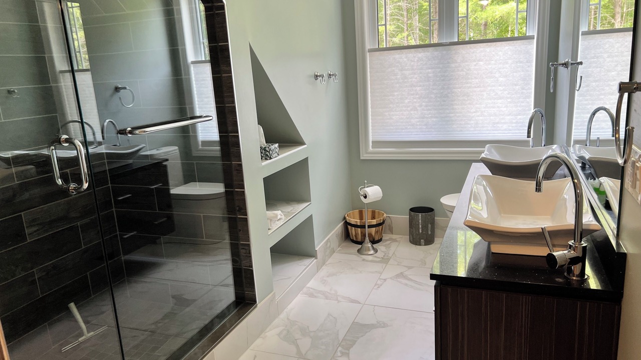 Photo of Bathroom in Glencairn