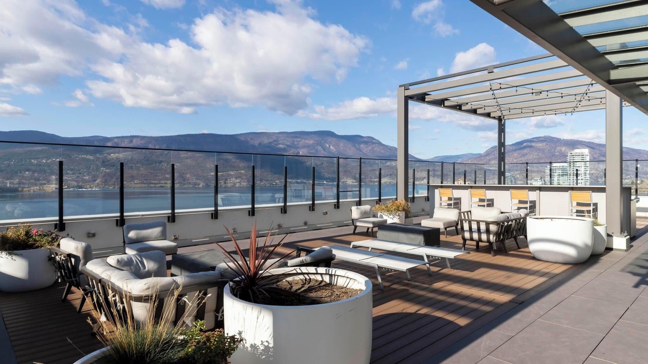 Photo of Patio Balcony in Kelowna Central Business District