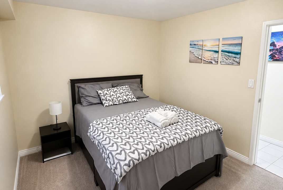 Photo of Bedroom in Sunset