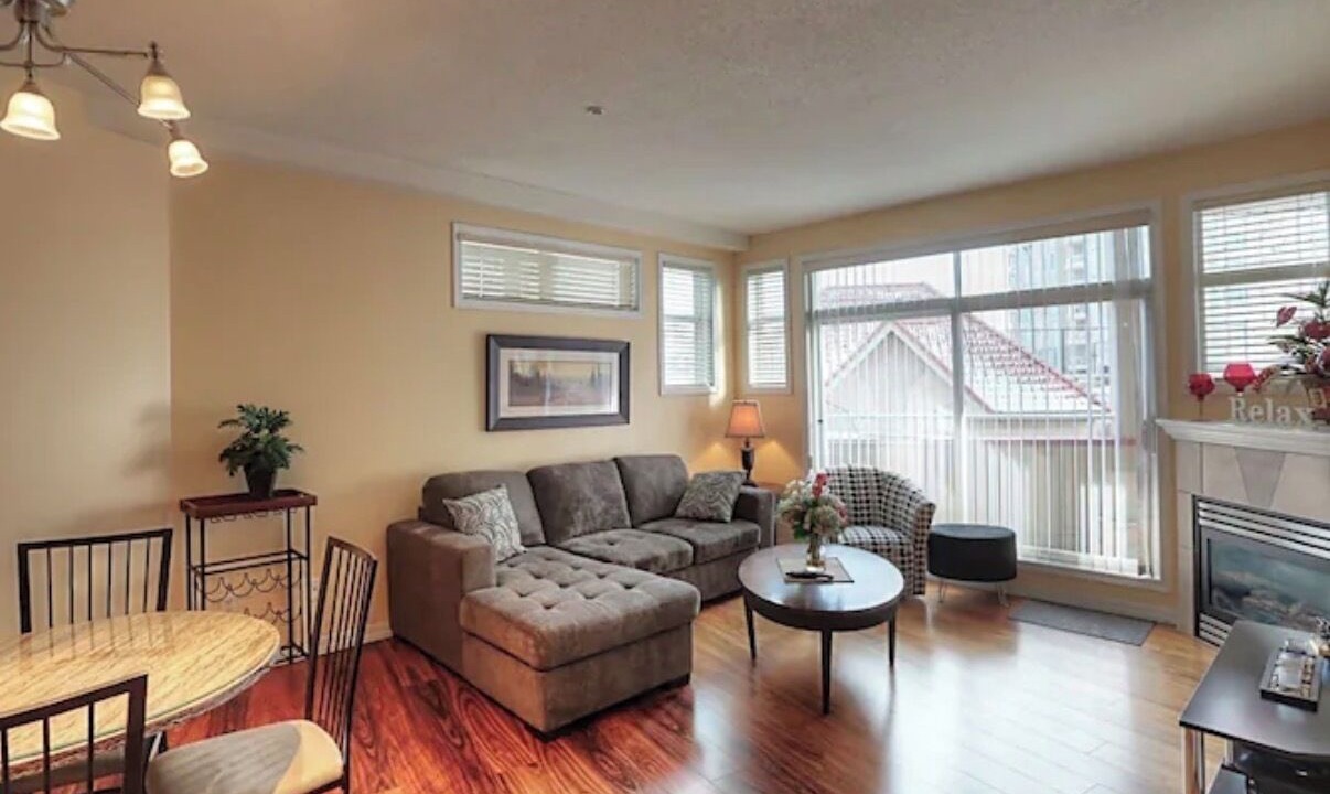 Photo of Livingroom in North End