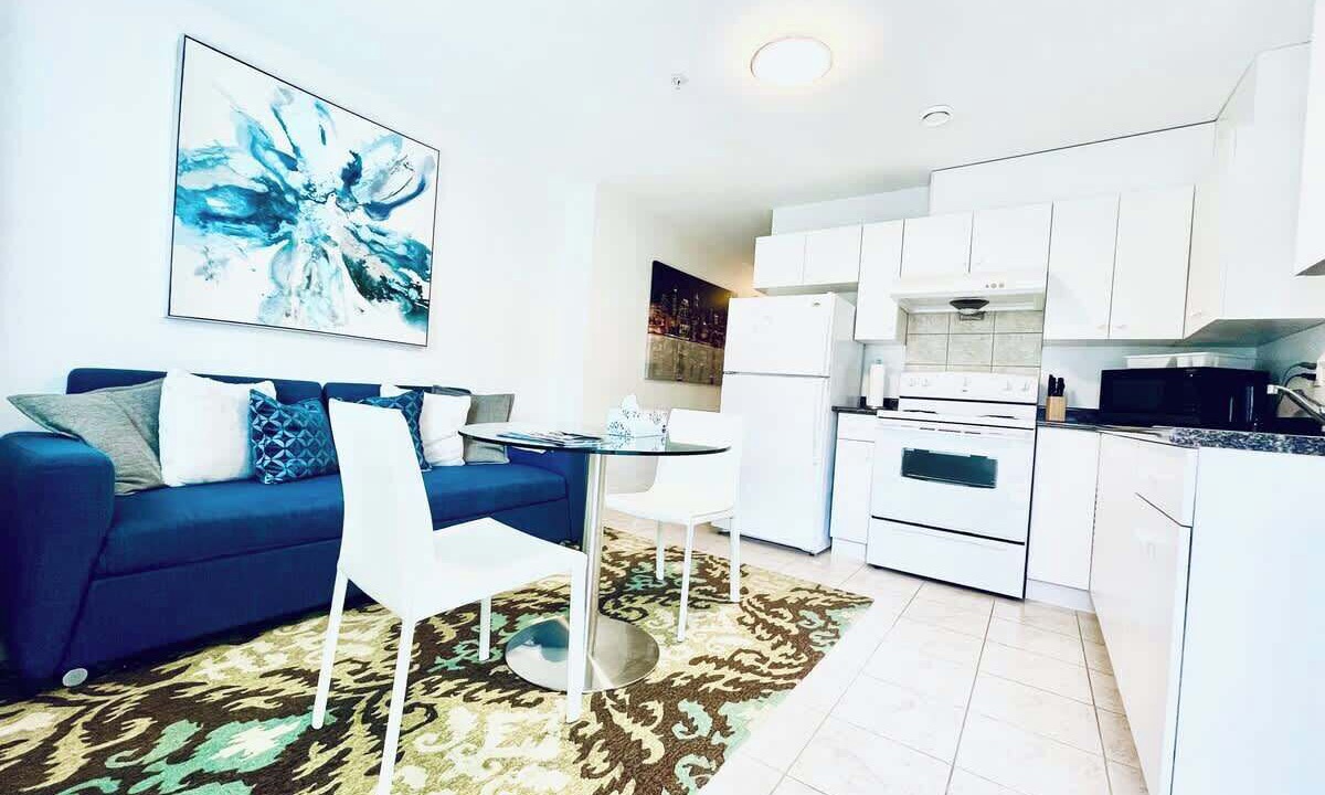 Photo of Bedroom in Renfrew-Collingwood