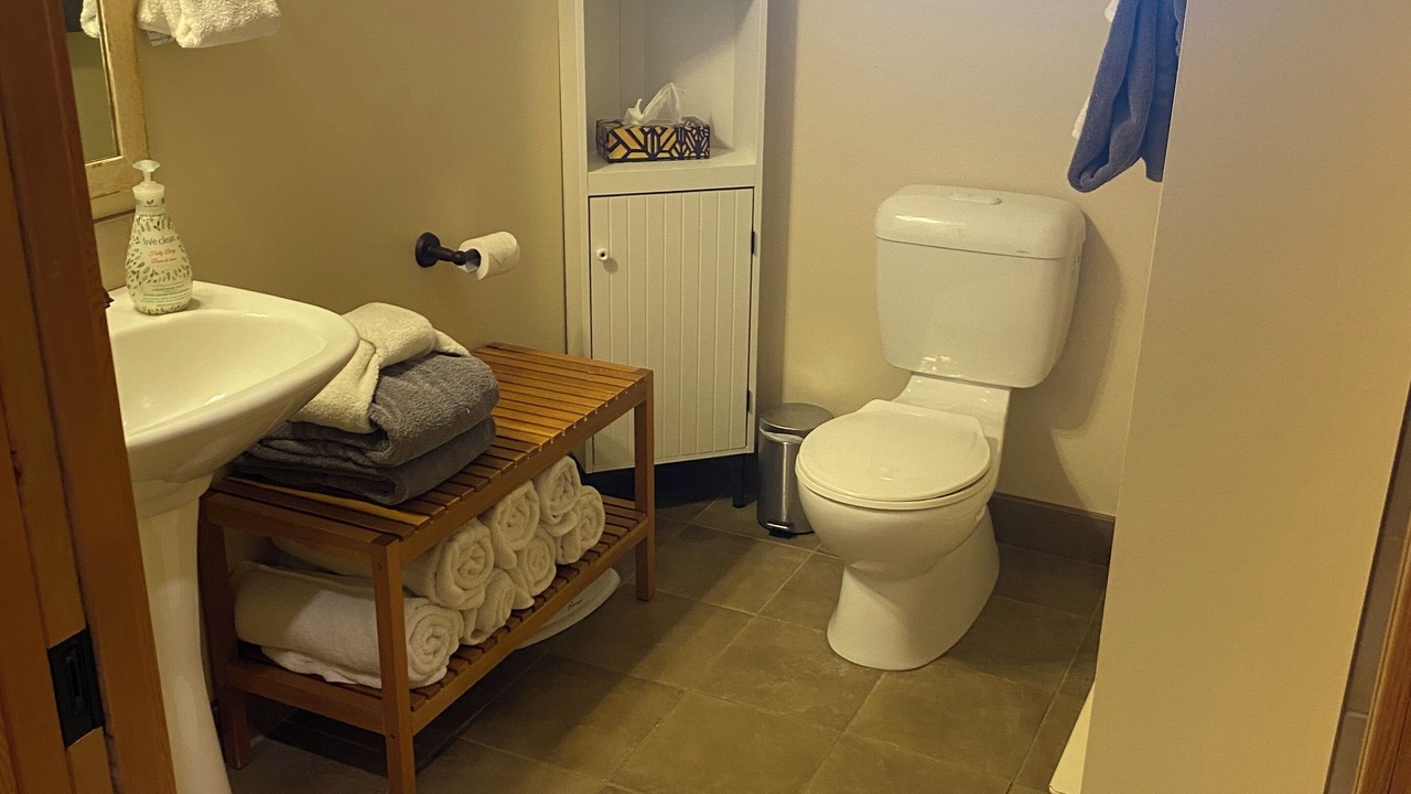 Photo of Bathroom in Golden