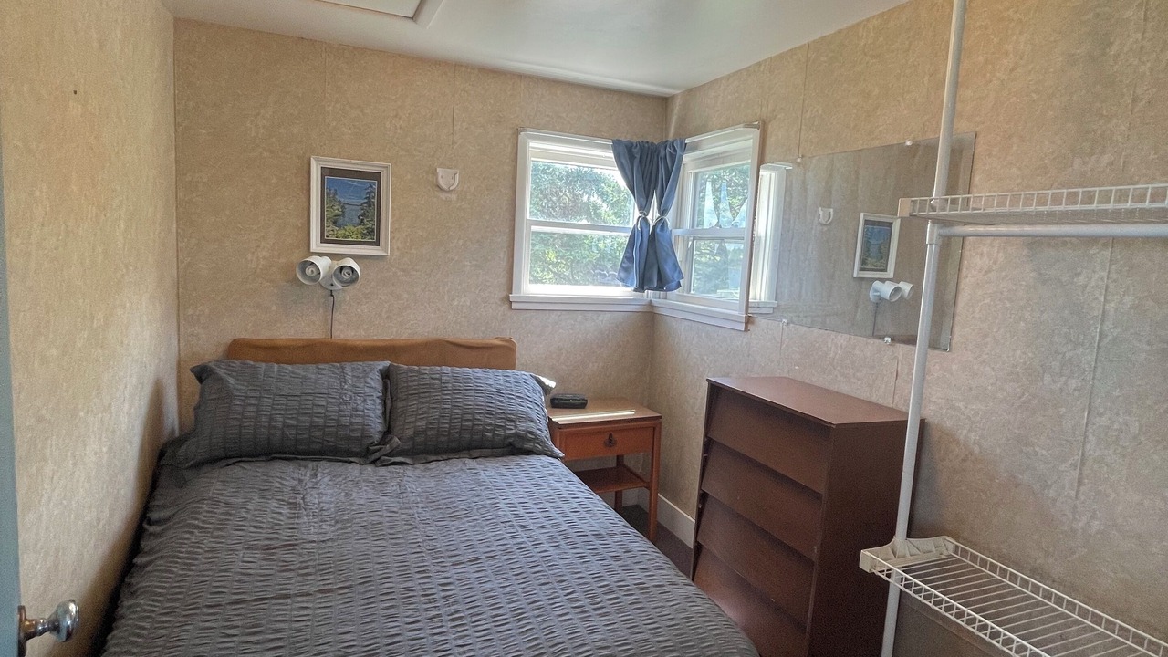 Photo of Bedroom in Tracadie