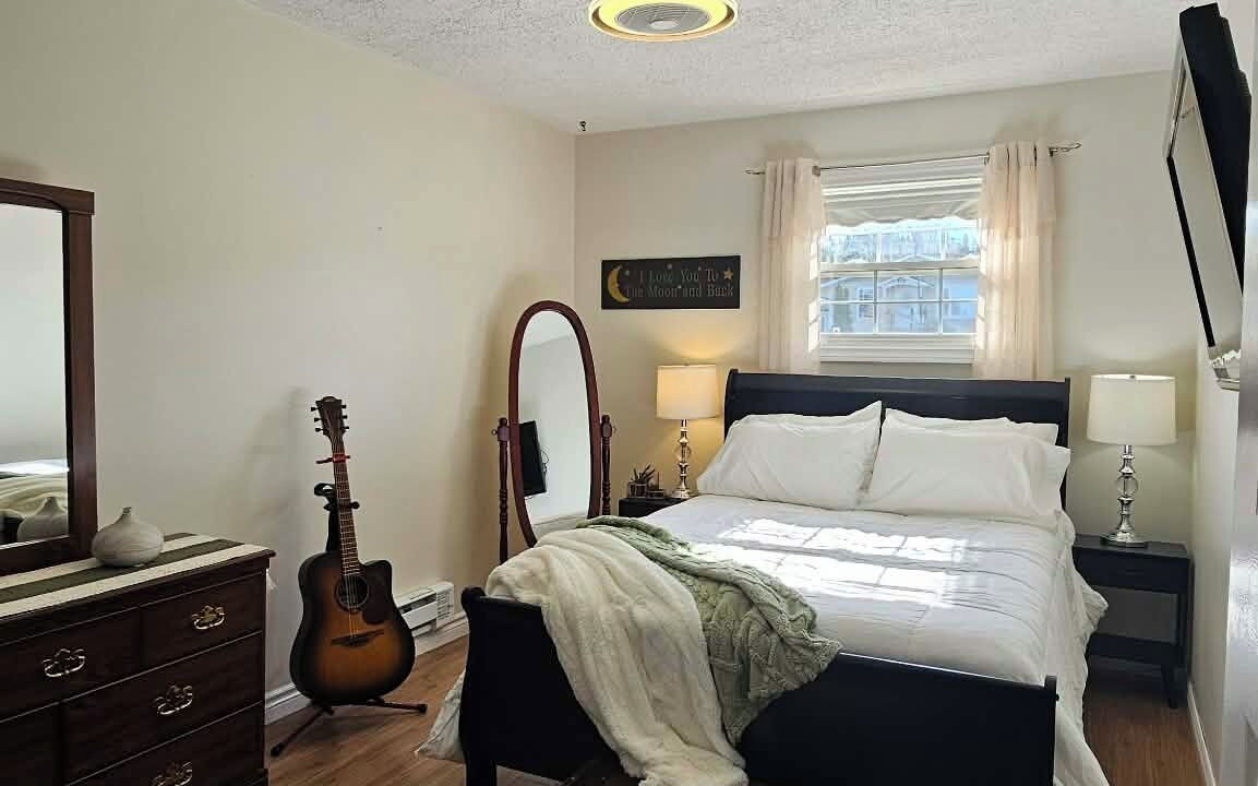 Photo of Bedroom in Birchy Bay