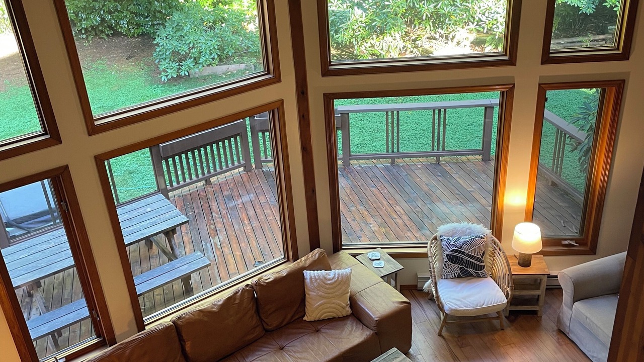 Photo of Livingroom in Tofino