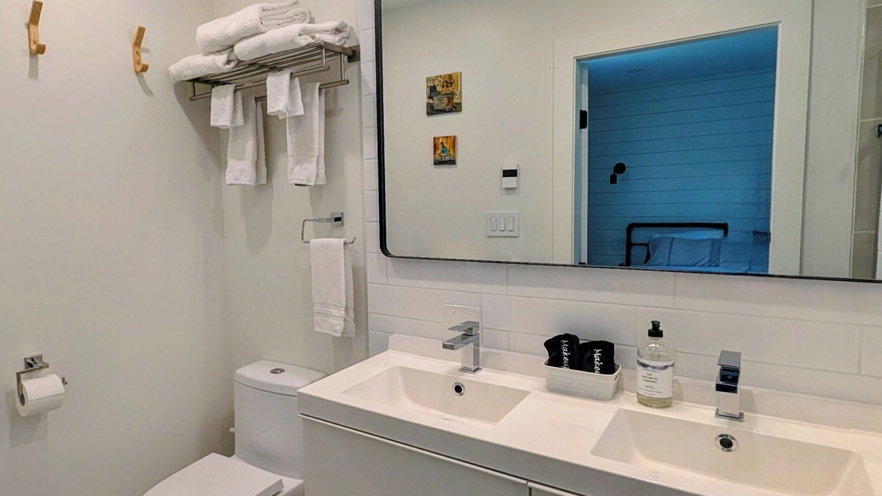 Photo of Bathroom in Brackendale