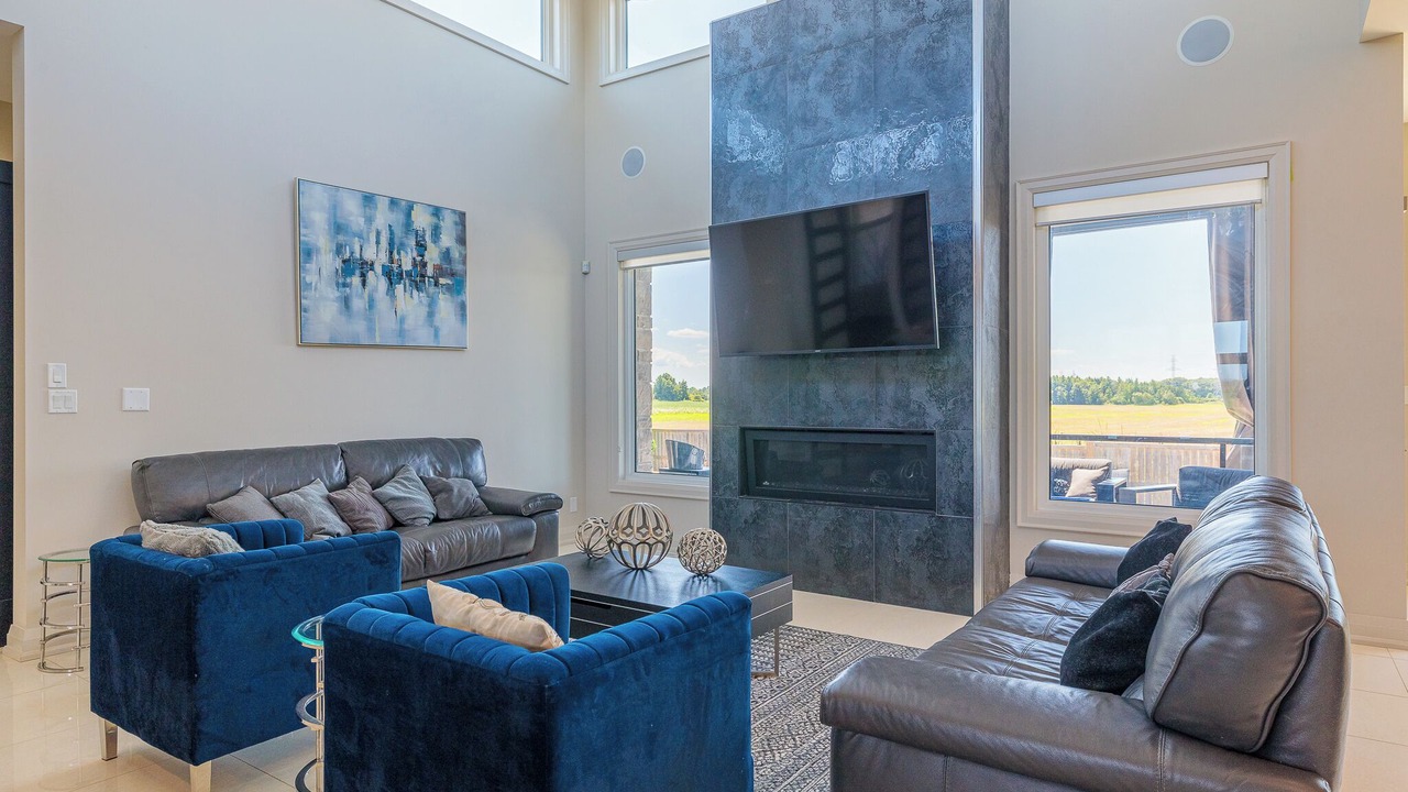 Photo of Livingroom in Niagara Falls