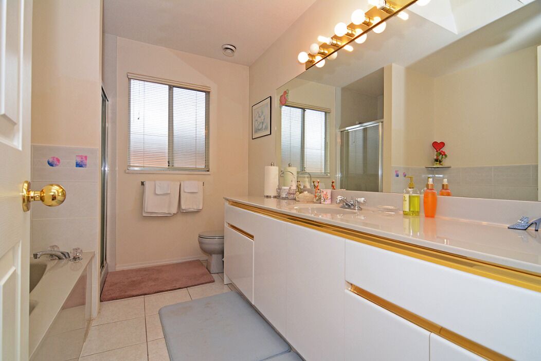 Photo of Bathroom in Fraserview
