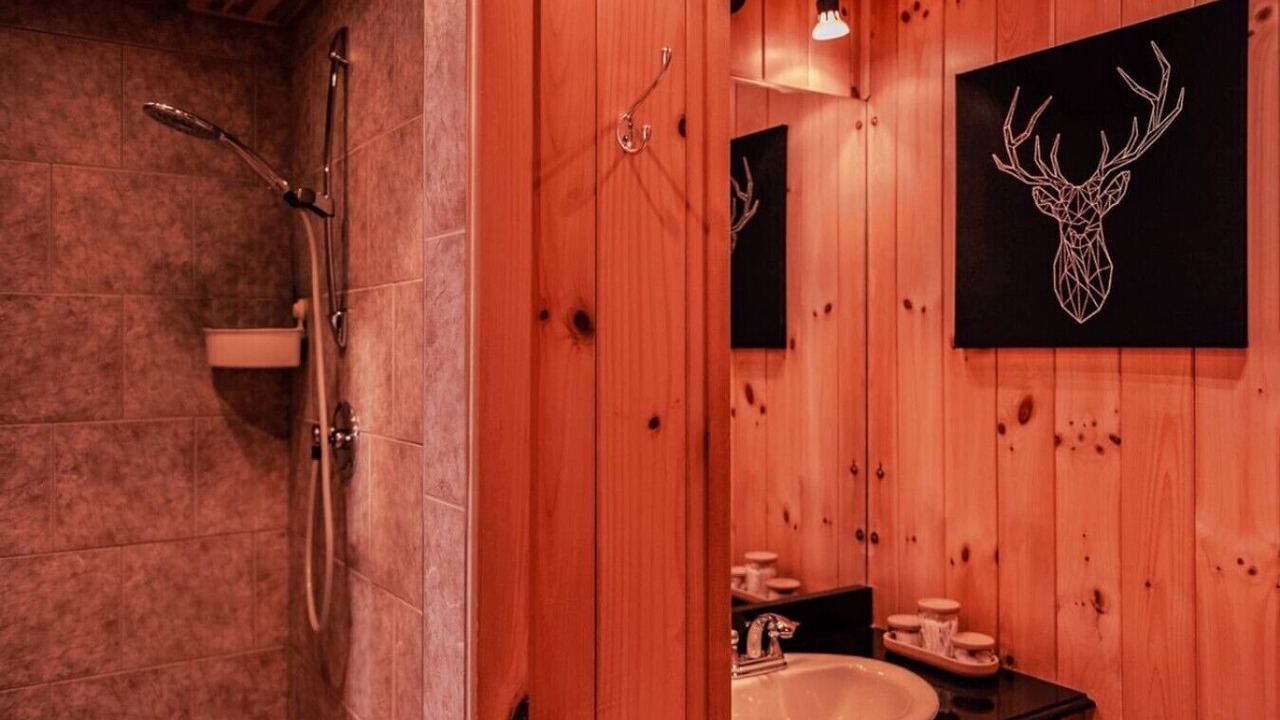 Photo of Bathroom in Fiddler Lake Resort