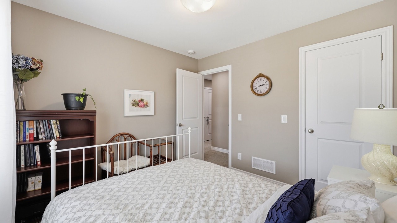 Photo of Bedroom in Niagara Falls