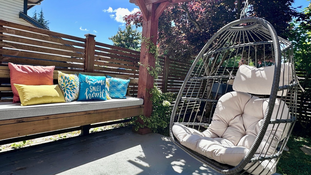 Photo of Patio Balcony in West Vancouver