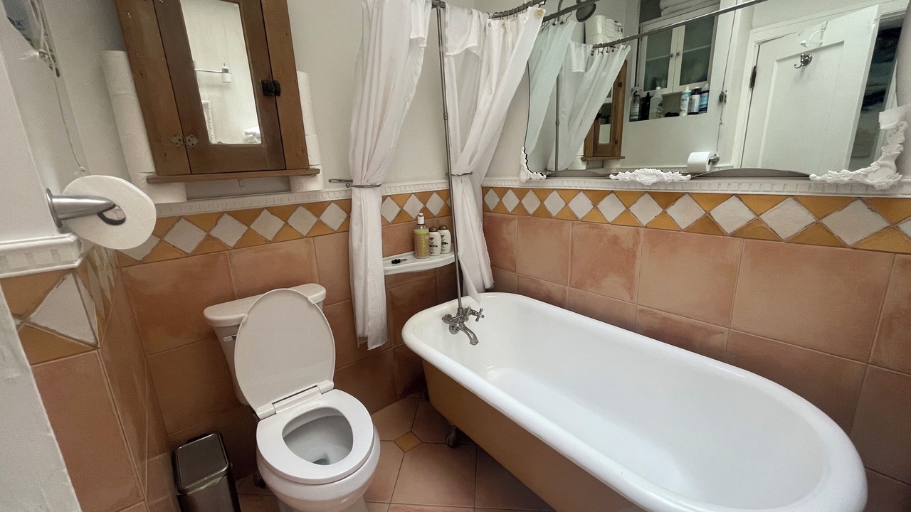Photo of Bathroom in Kitsilano