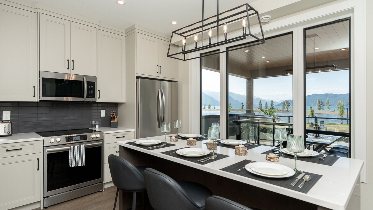 Photo of Kitchen in Harrison Hot Springs