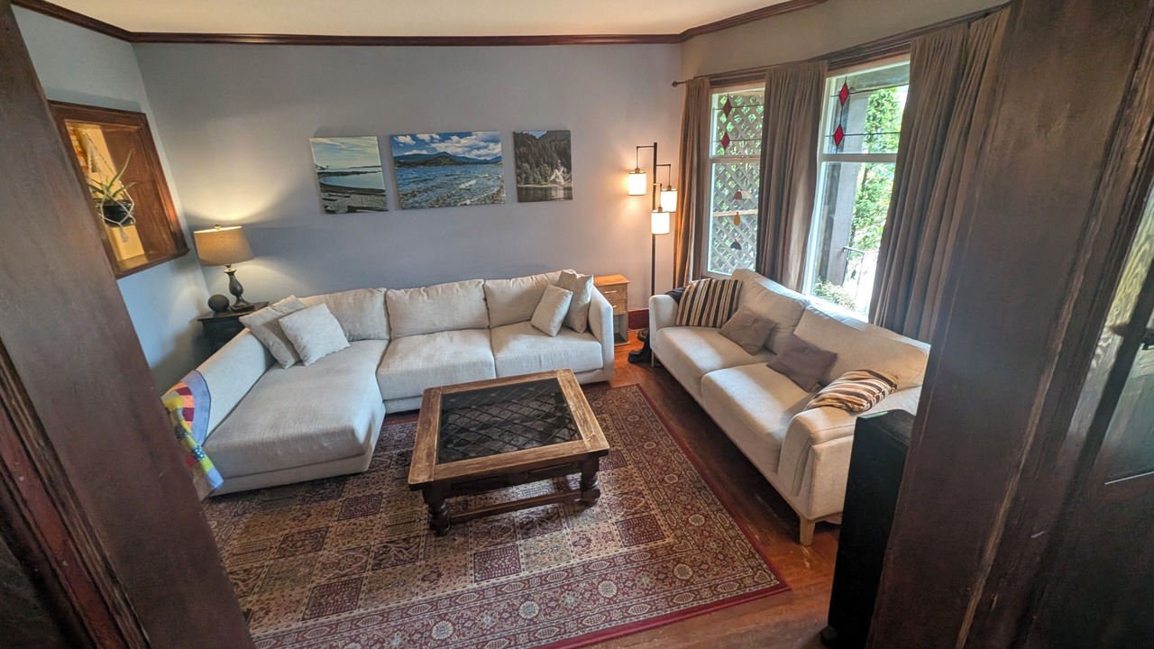 Photo of Livingroom in Grandview-Woodland