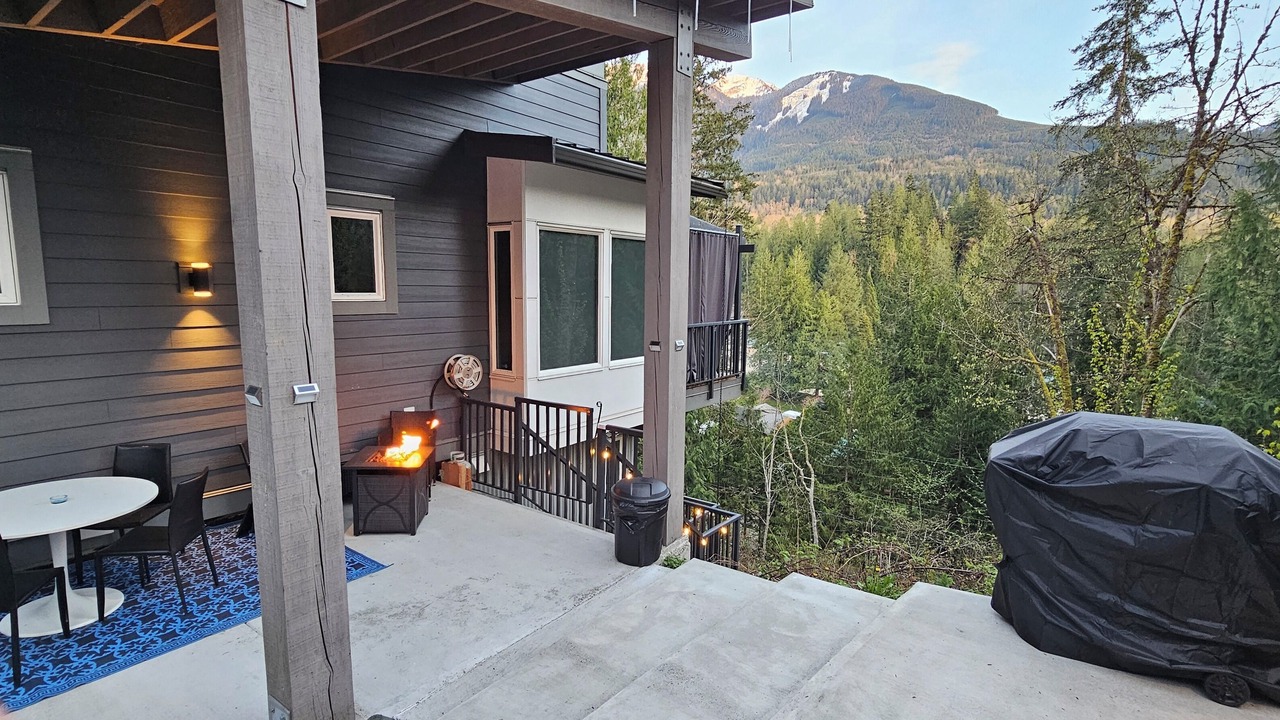 Photo of Outdoor in Sardis