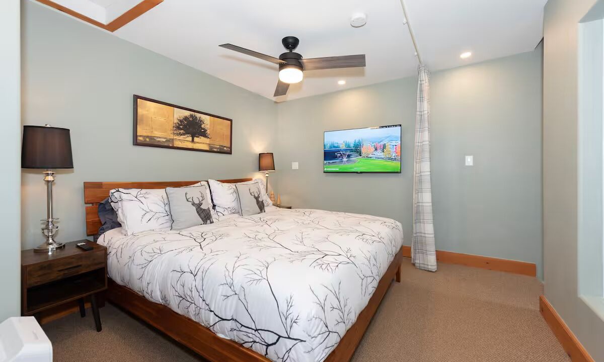 Photo of Bedroom in Whistler Village