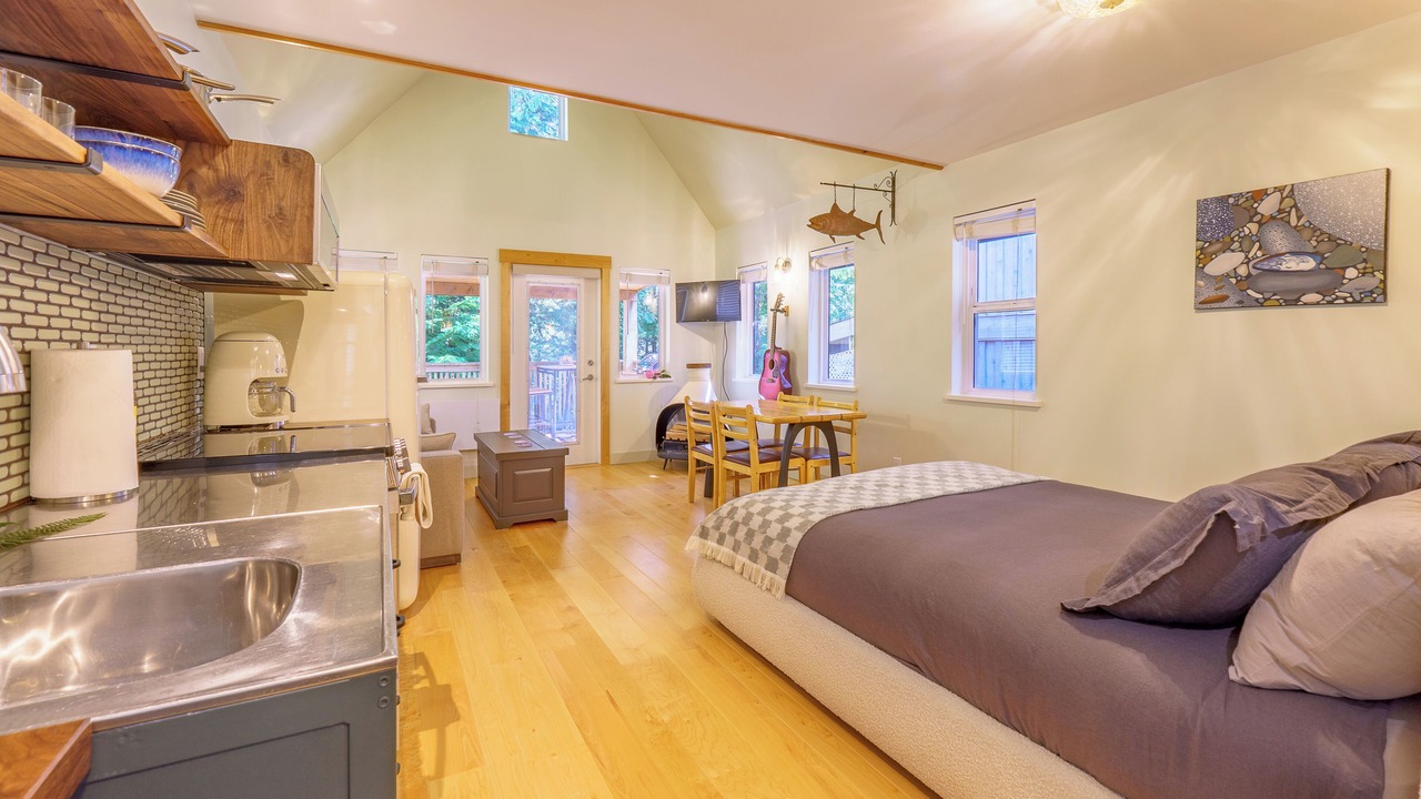 Photo of Bedroom in Ucluelet