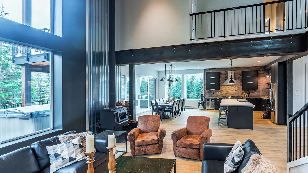Photo of Livingroom in Hemlock Valley