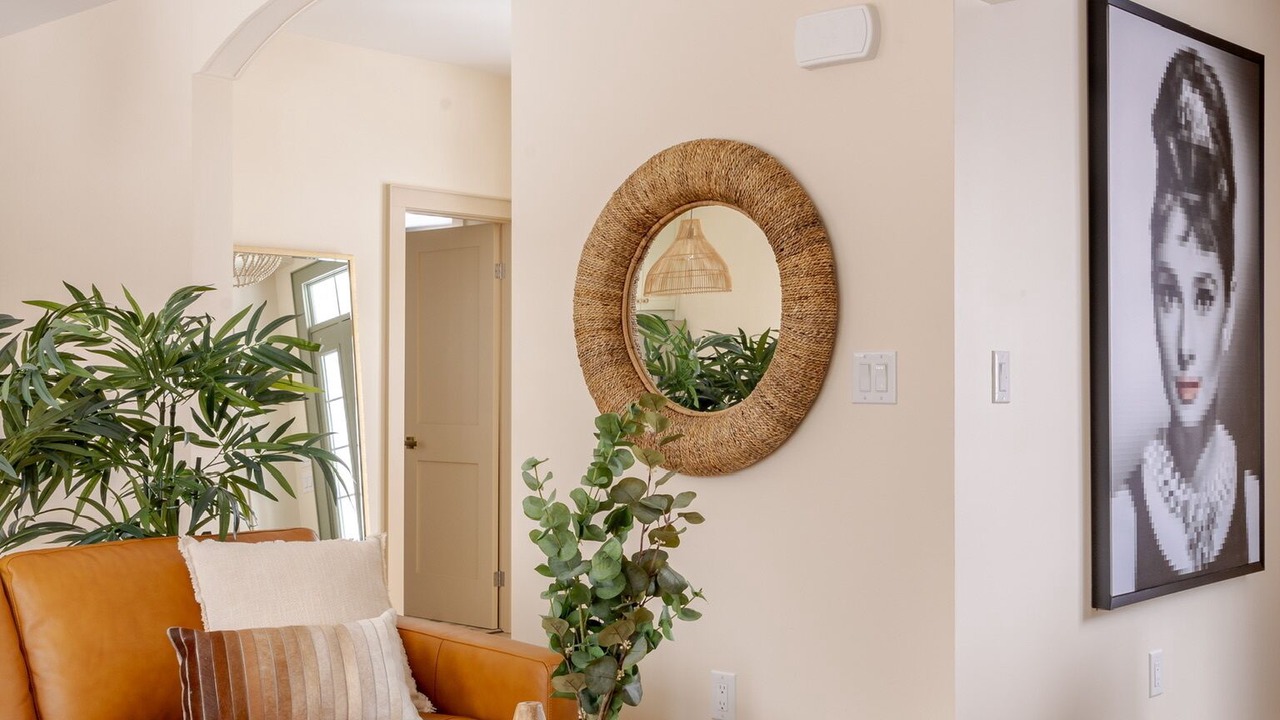 Photo of Livingroom in Port Weller