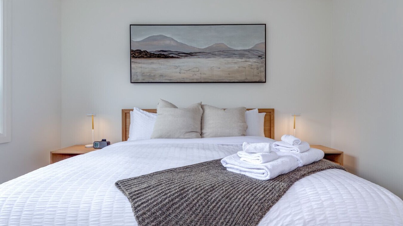 Photo of Bedroom in Village North
