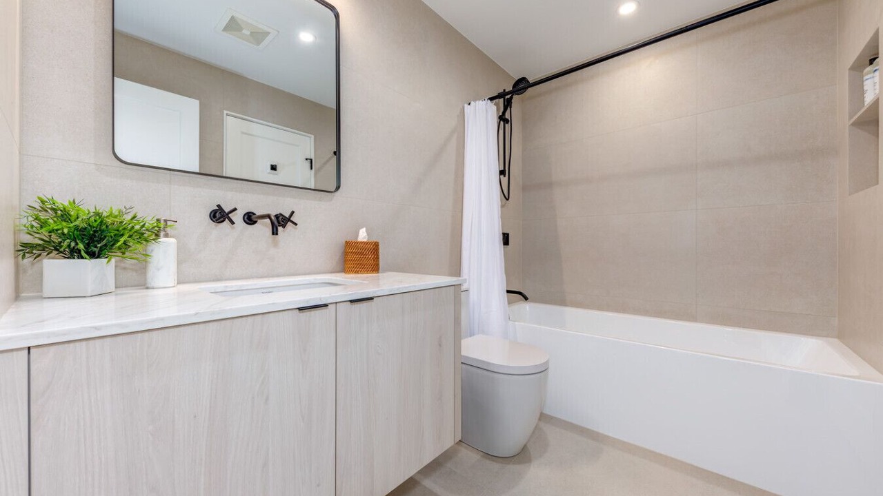 Photo of Bathroom in Village North