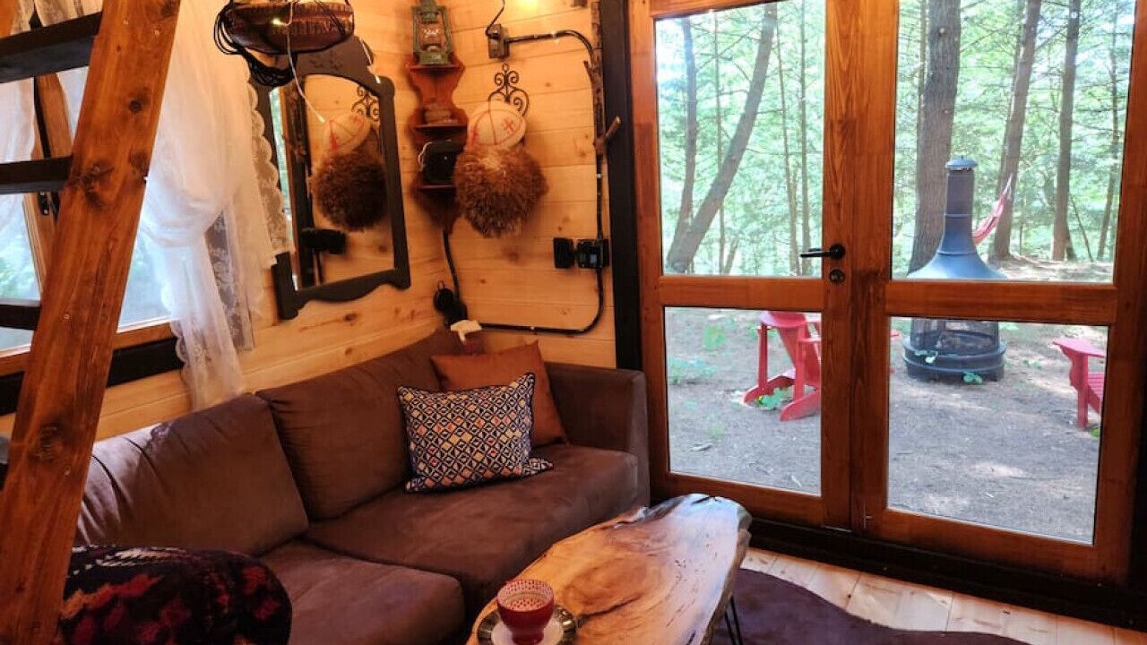Photo of Livingroom in Bracebridge