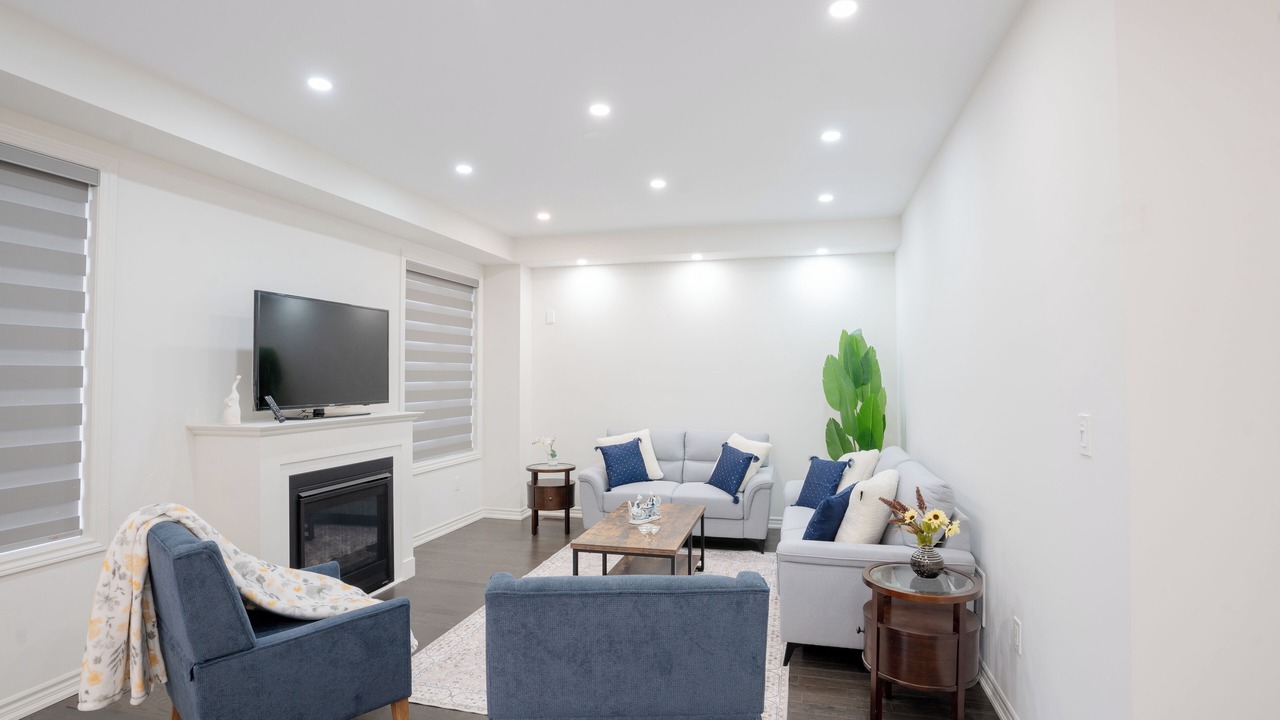 Photo of Livingroom in Adjala-Tosorontio