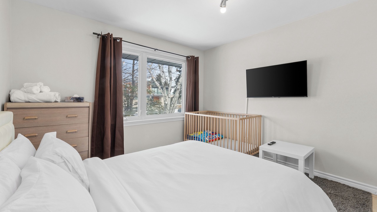 Photo of Bedroom in Richmond Hill