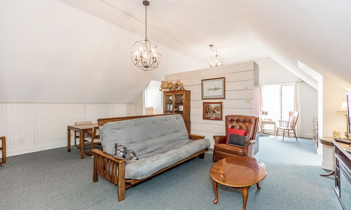 Photo of Livingroom in Creemore