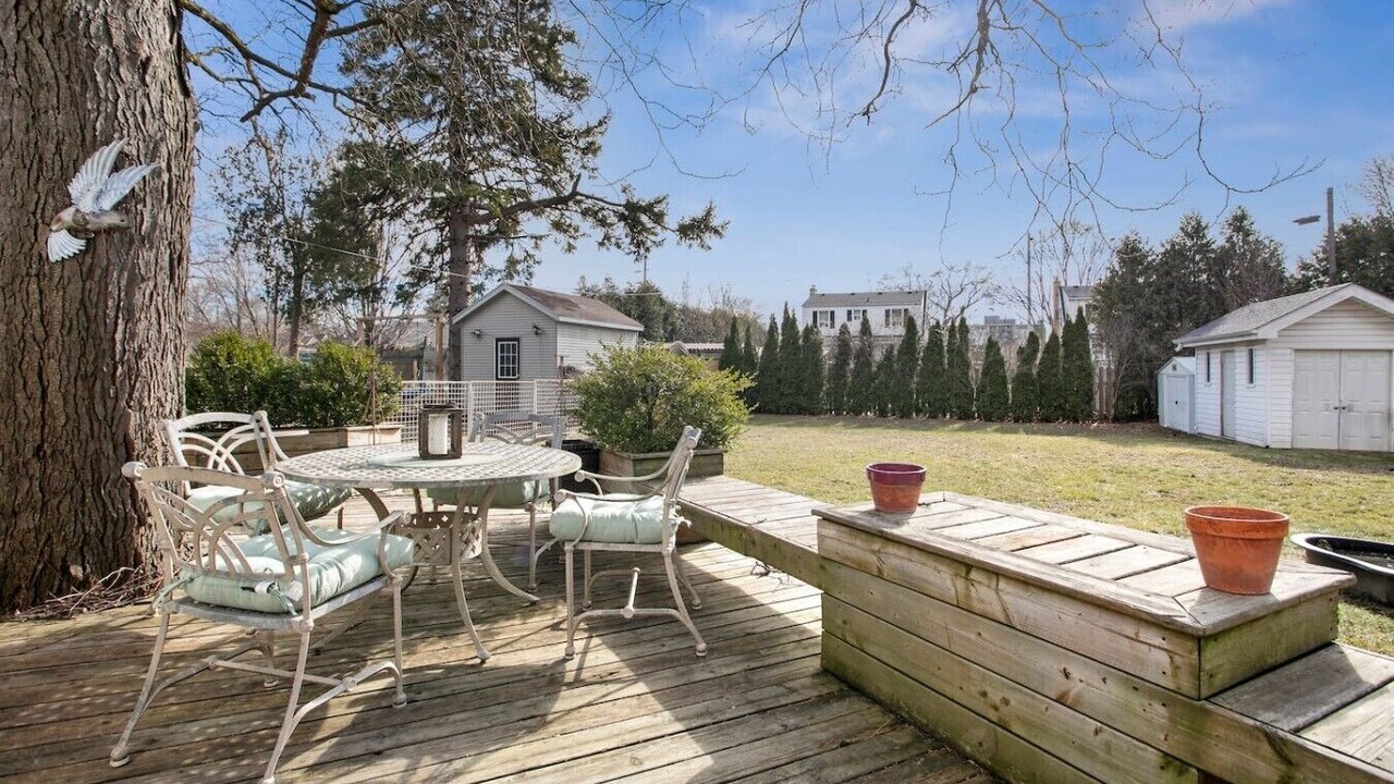 Photo of Outdoor in Cooksville