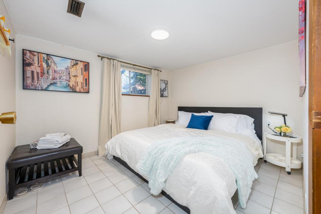 Photo of Bedroom in Grandview-Woodland