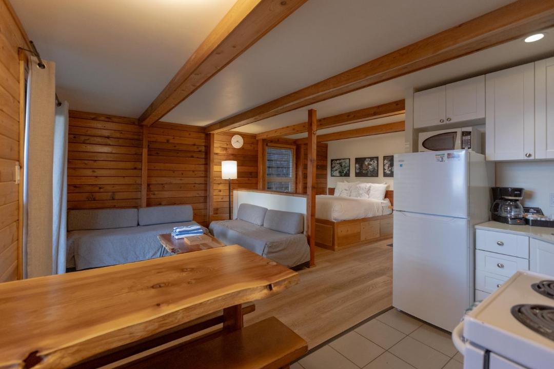 Photo of Others in Tofino