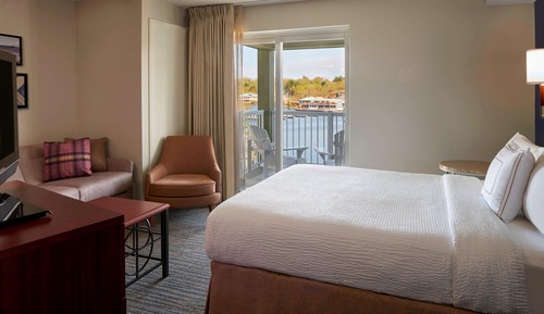 Studio Suite, 1 Queen Bed, Terrace (Terrace)