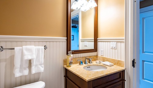 Standard Single Room, 1 Queen Bed