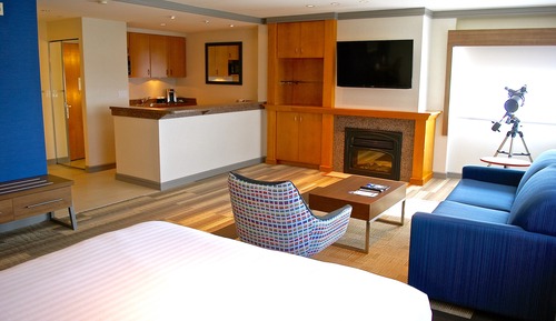 Suite, 1 Queen Bed