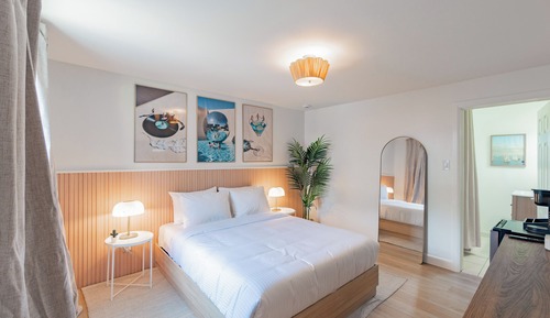 Comfort Single Room, Private Pool, Lake View