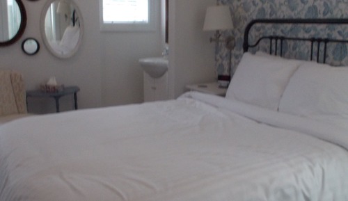Suite, Queen Bed, Ensuite (Suite Two)