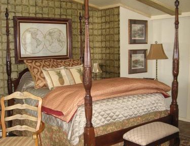 Deluxe King Suite