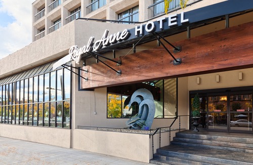Kelowna Central Business District Hotel | Royal Anne Hotel