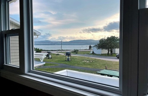 Ingonish Hotel | Sea Breeze Cottages And Motel