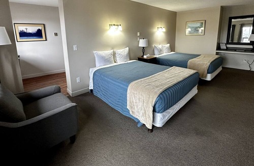 Ucluelet Hotel | West Coast Motel