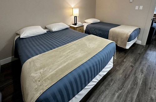 Ucluelet Hotel | West Coast Motel