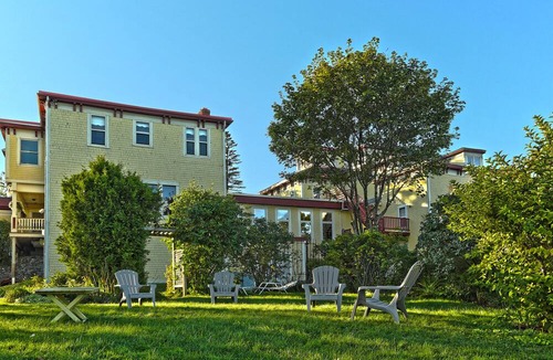 Saint John Bed & Breakfast | Homeport Historic Bed & Breakfast/Inn c 1858