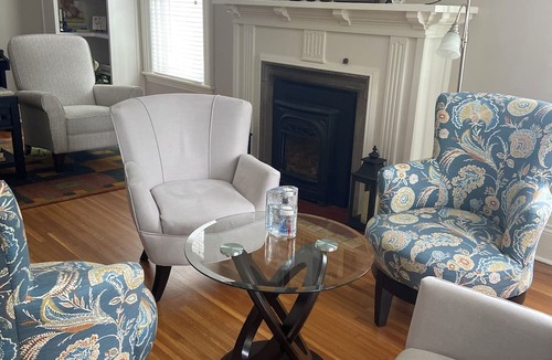 Stratford Bed & Breakfast | Cottage on Caledonia Bed & Breakfast