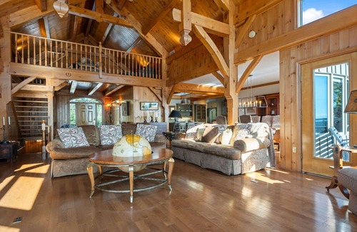 Normandale House | Lake Erie Lake House
