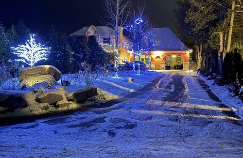 Innisfil Bed & Breakfast | Phoenix B&B On The Lake. An oasis away from home.